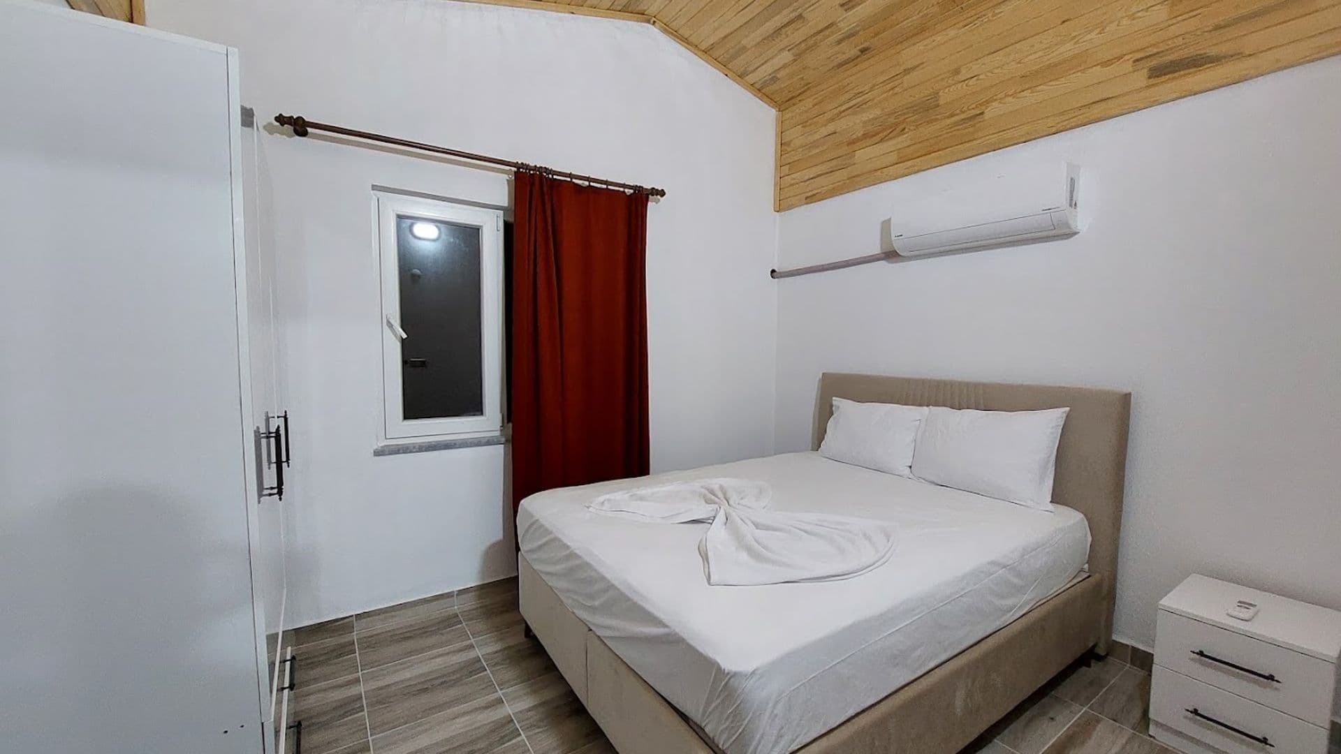 OLYMPOS YÖRÜK OTAĞI APART EVLERİ