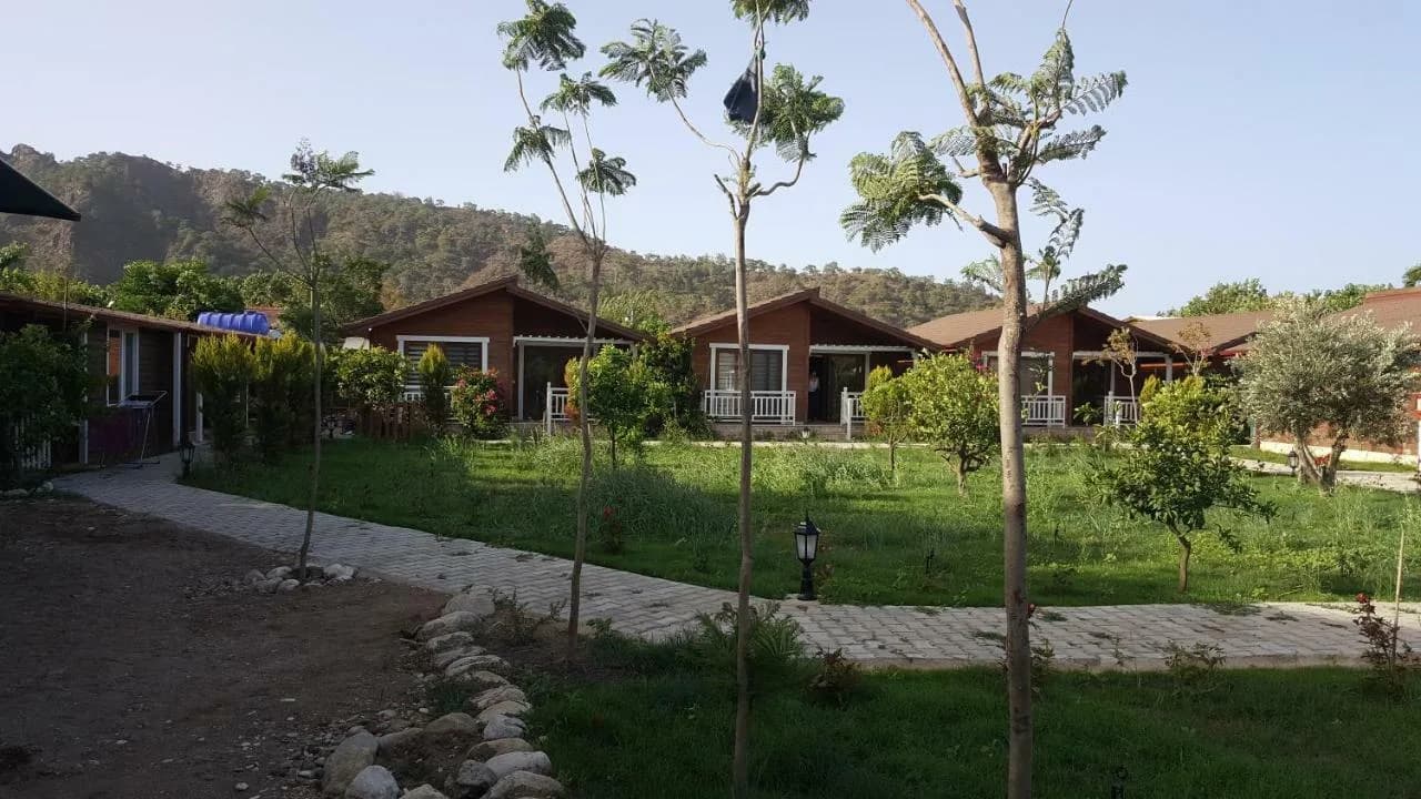 Çıralı Şah Apart