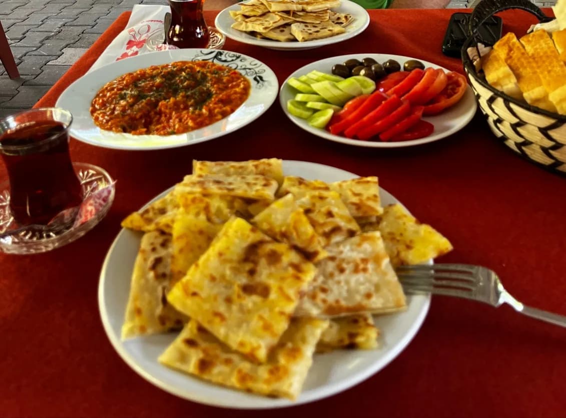 Emine Bacının Yeri