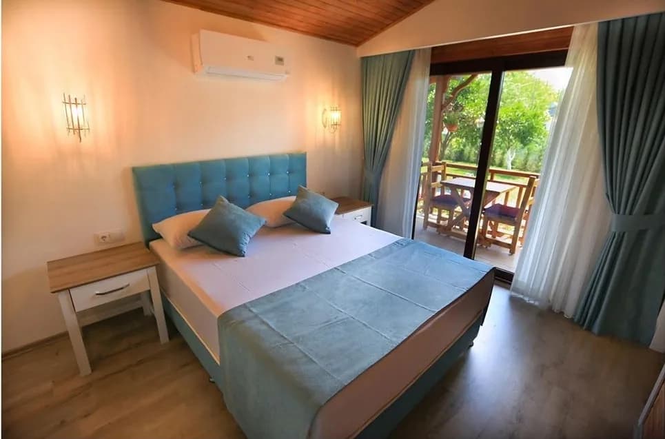 Çıralı Merry Bungalow Hotel