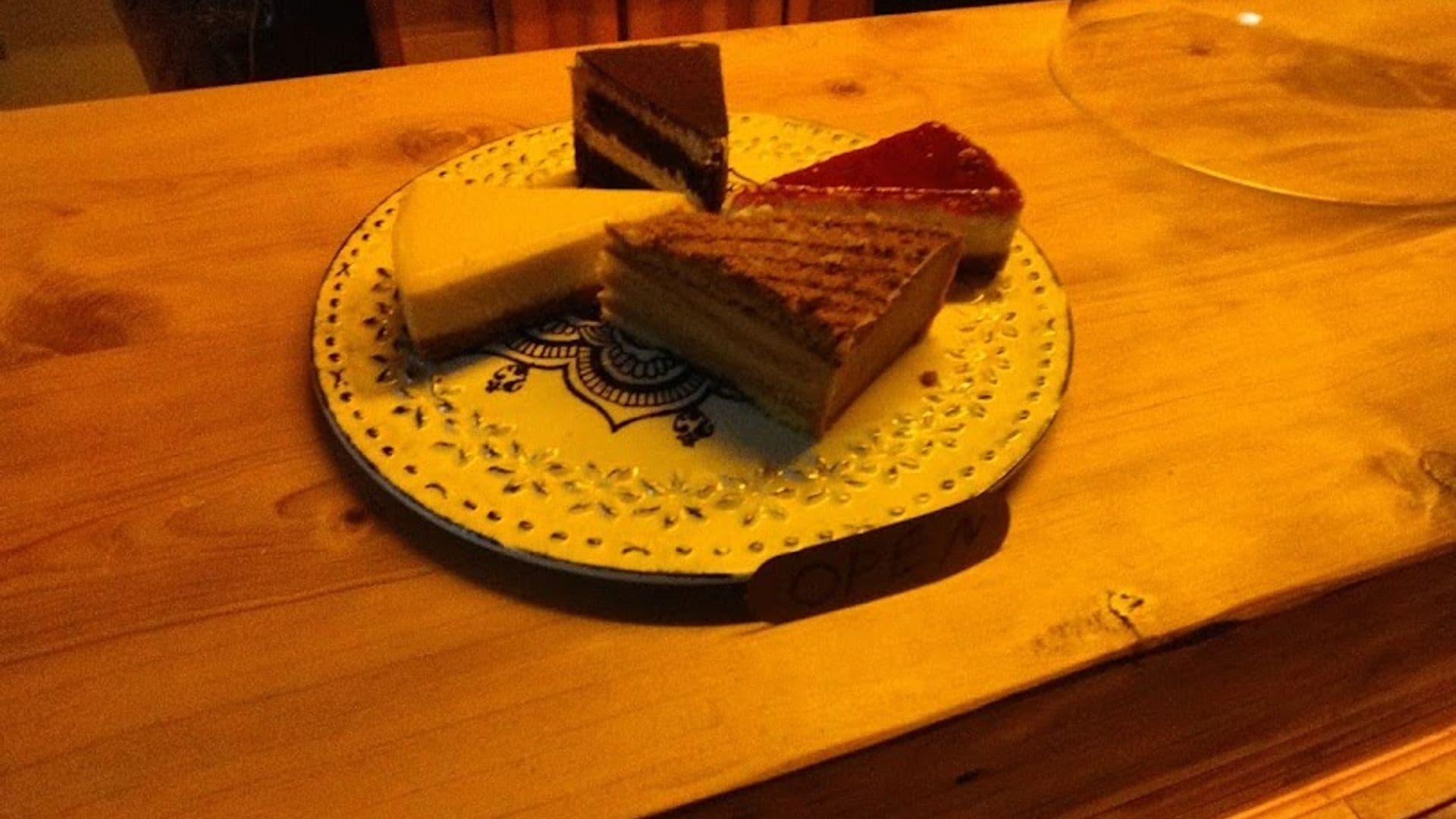 Jhelom Coffee & Waffle House