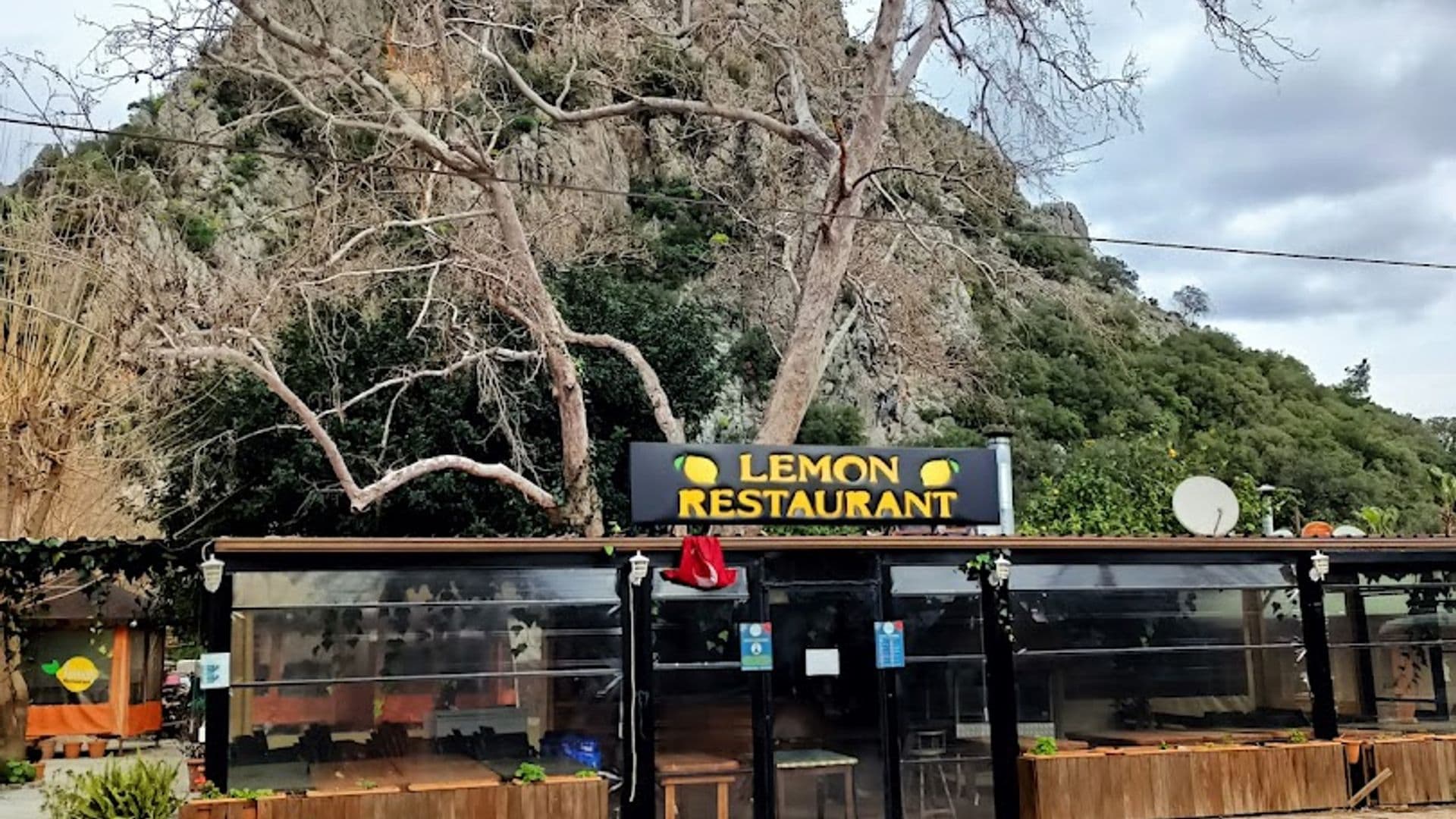 Lemon Cafe Restaurant