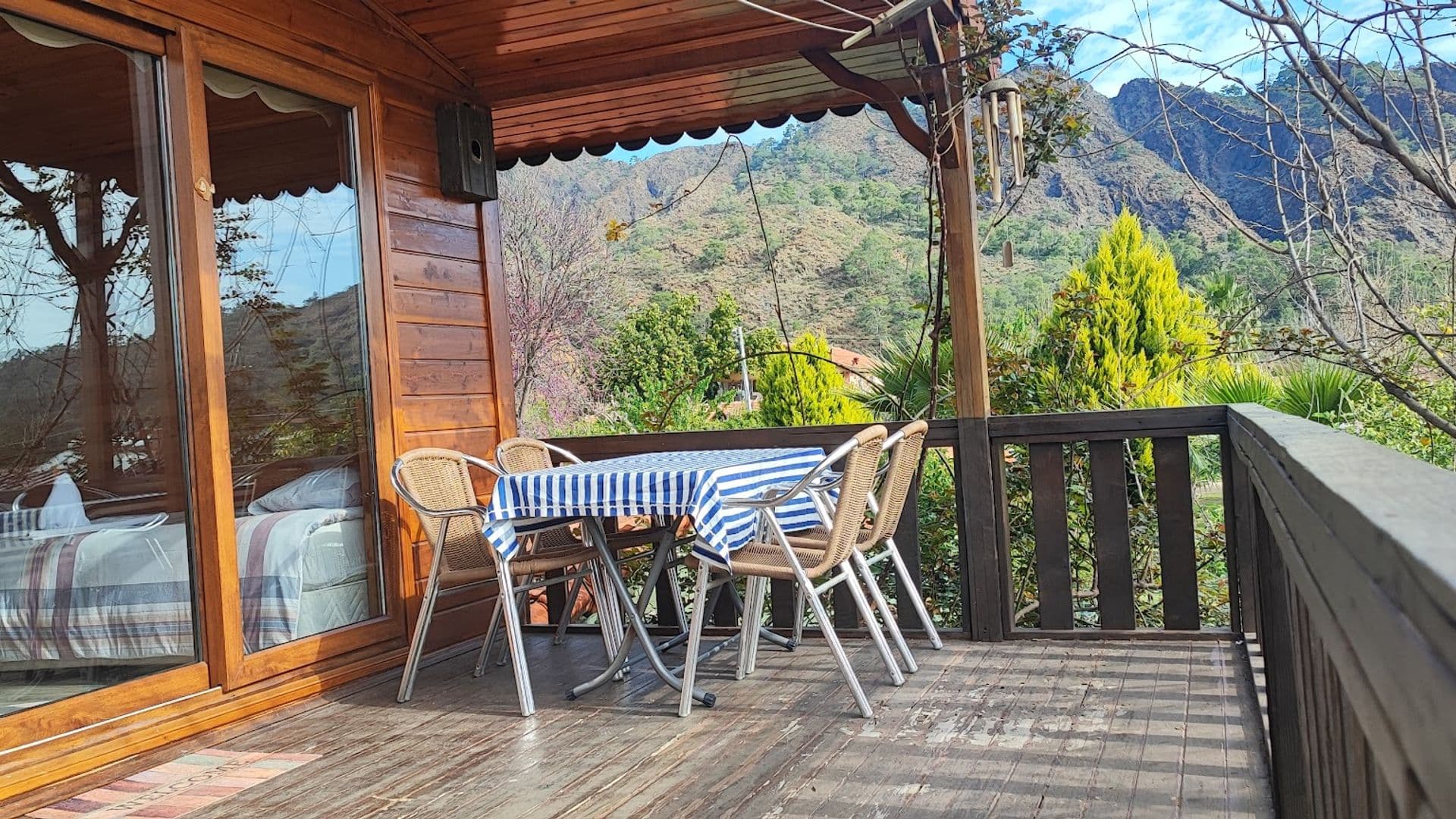 Çıralı Flora Pansion