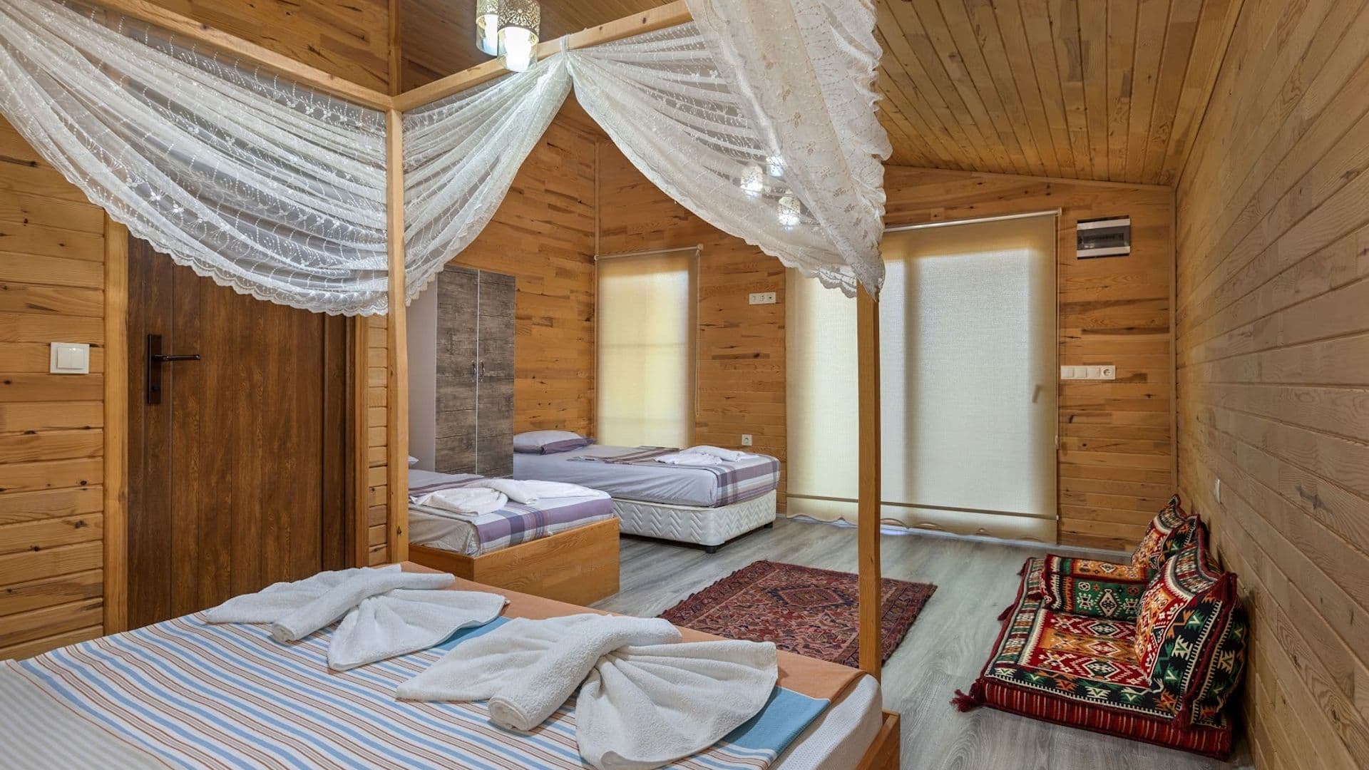 Çıralı Flora Pansion