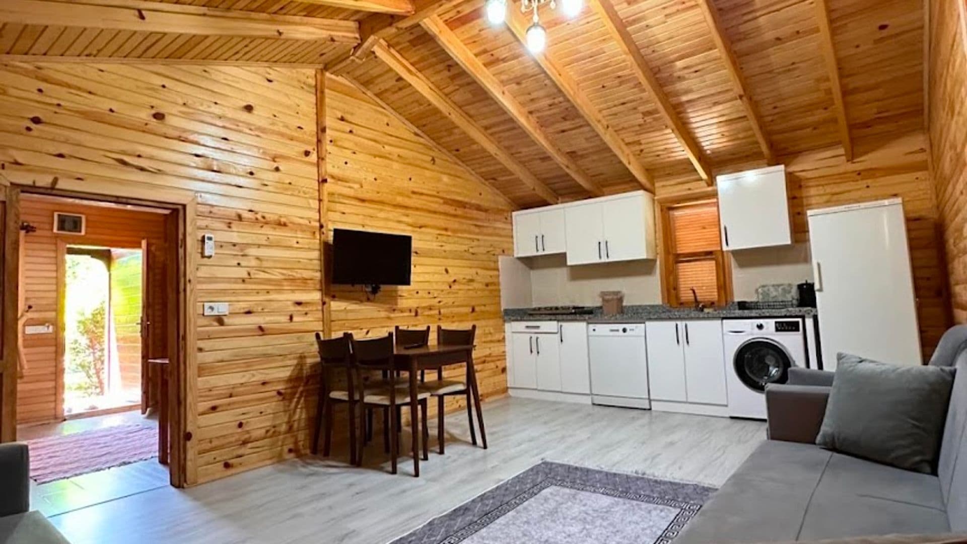 Çıralı Sahil Pansiyon & Camping