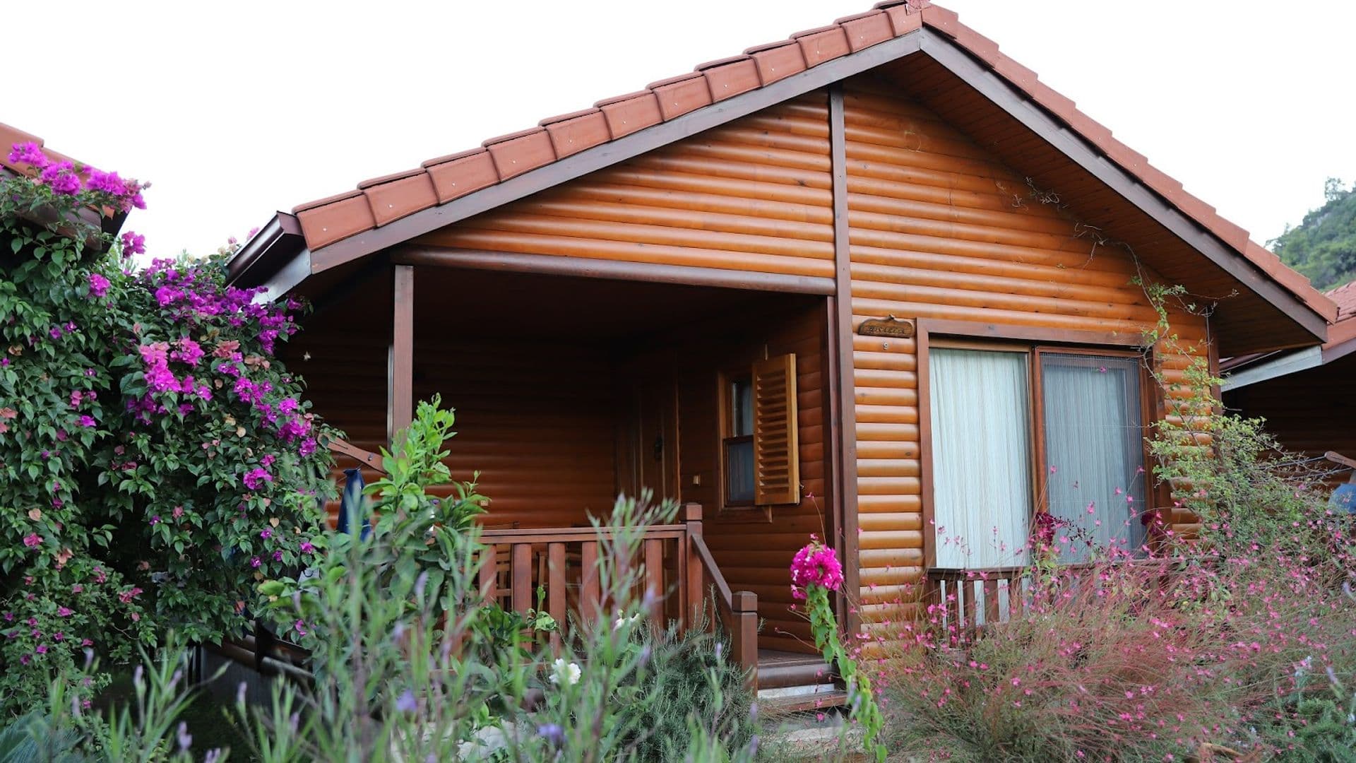 Leontopolis Apart Hotel