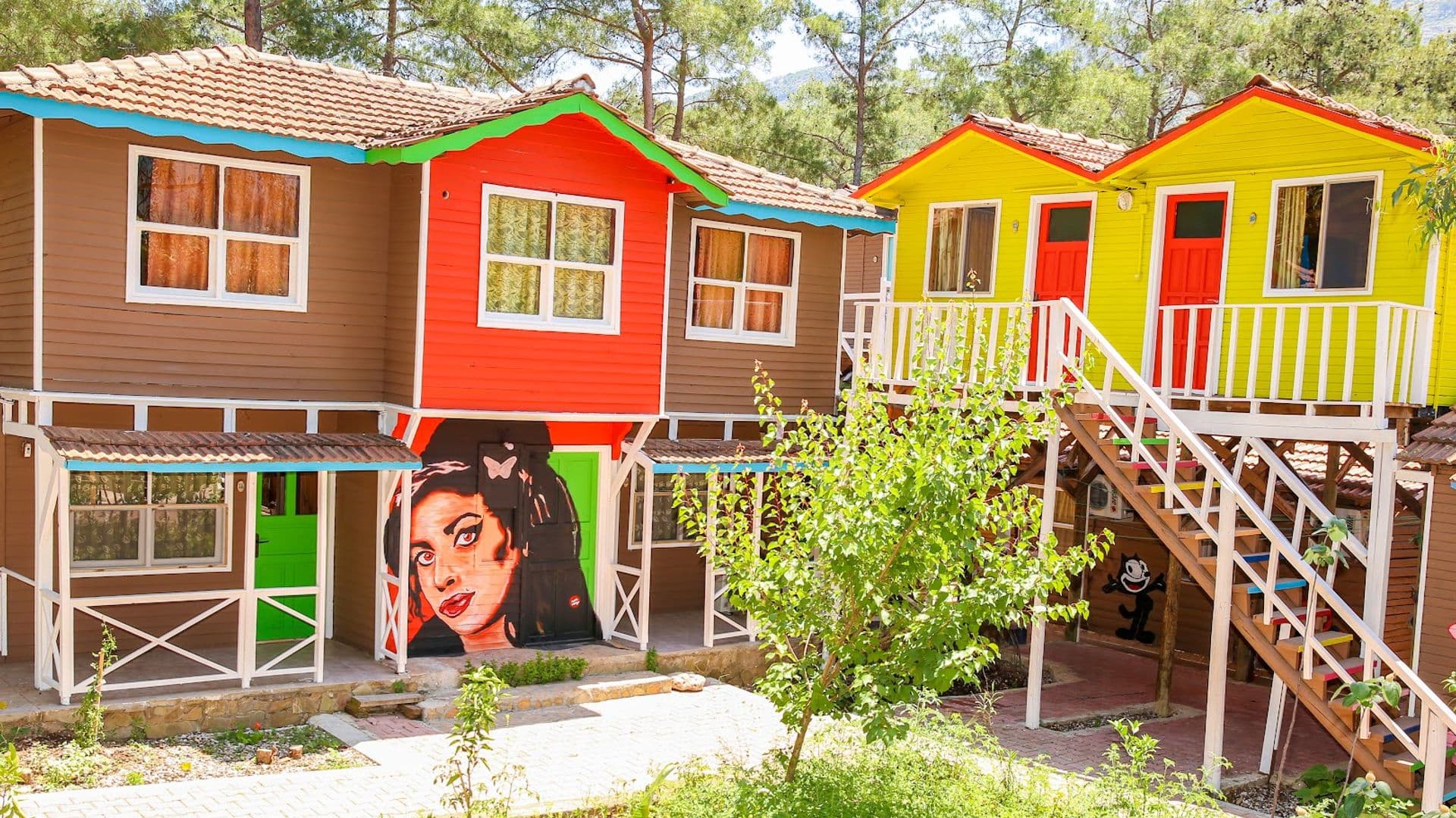 Olimpos Salinas Wooden Houses
