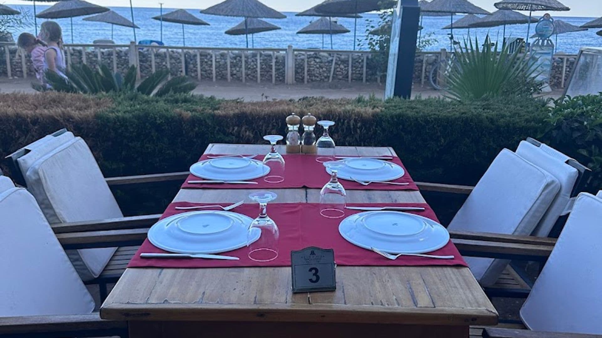 Azur Aida Restaurant