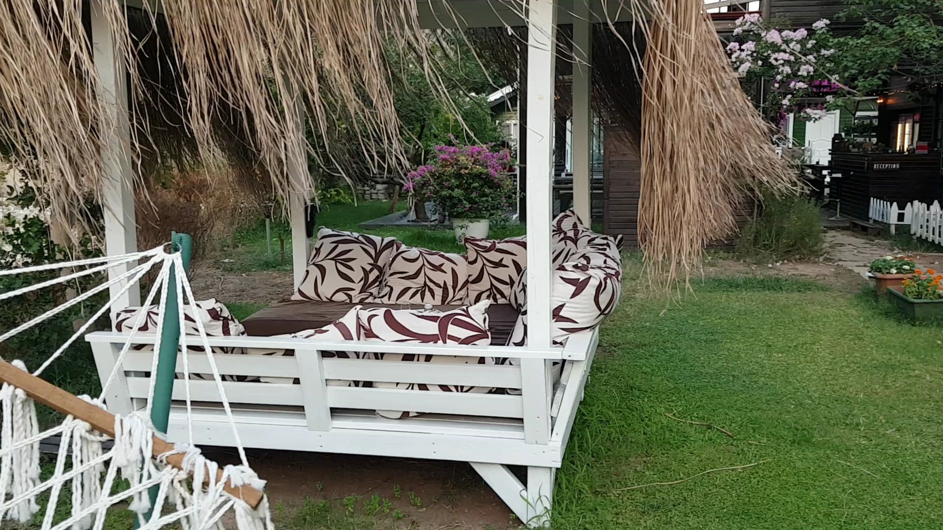 Lukkies Lodge Cirali