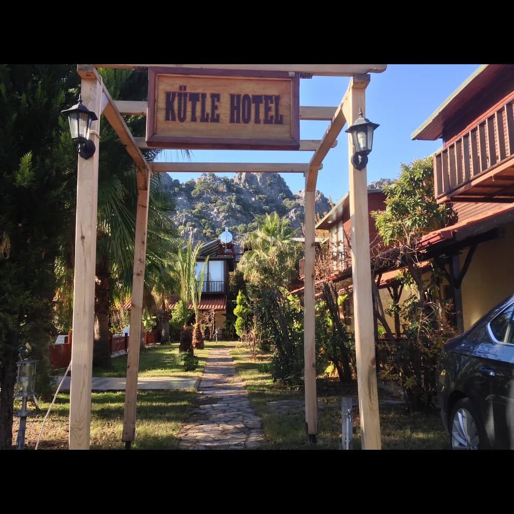 Kutle Hotel