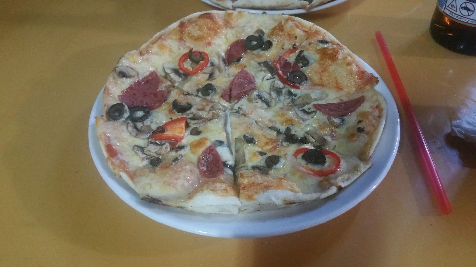 Pizza House