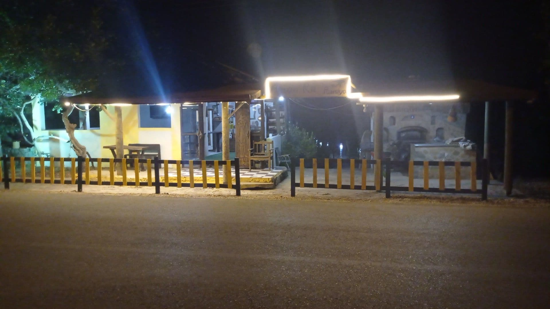 Amon Ra pansiyon, hediyelik eşya