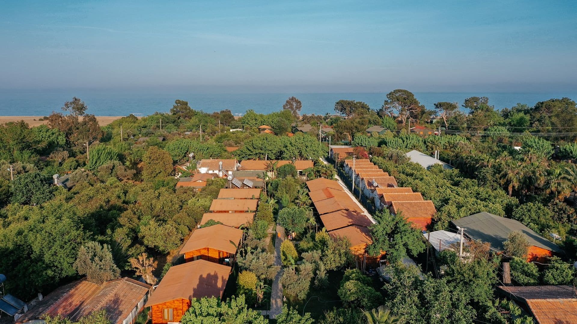 SERENITY Restaurant & BUNGALOWS