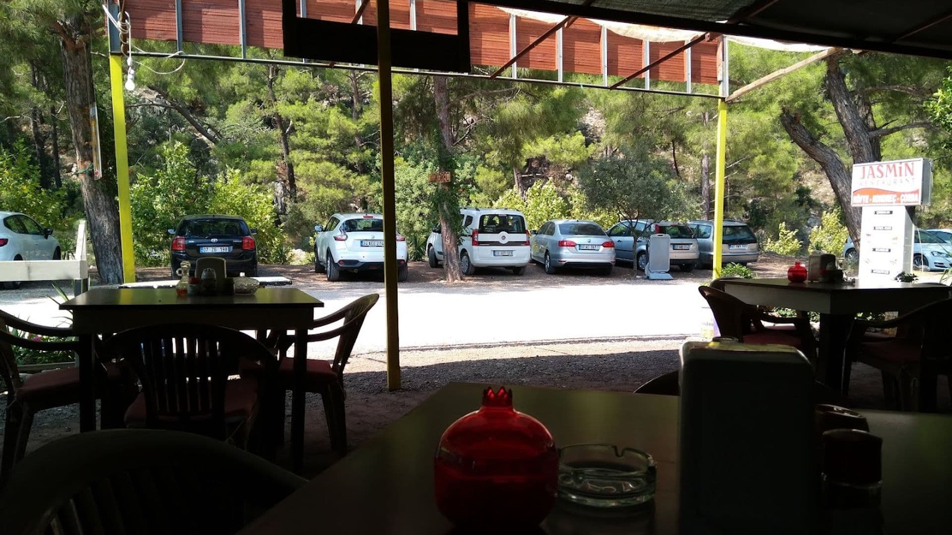 Jasmin Cafe Restorant