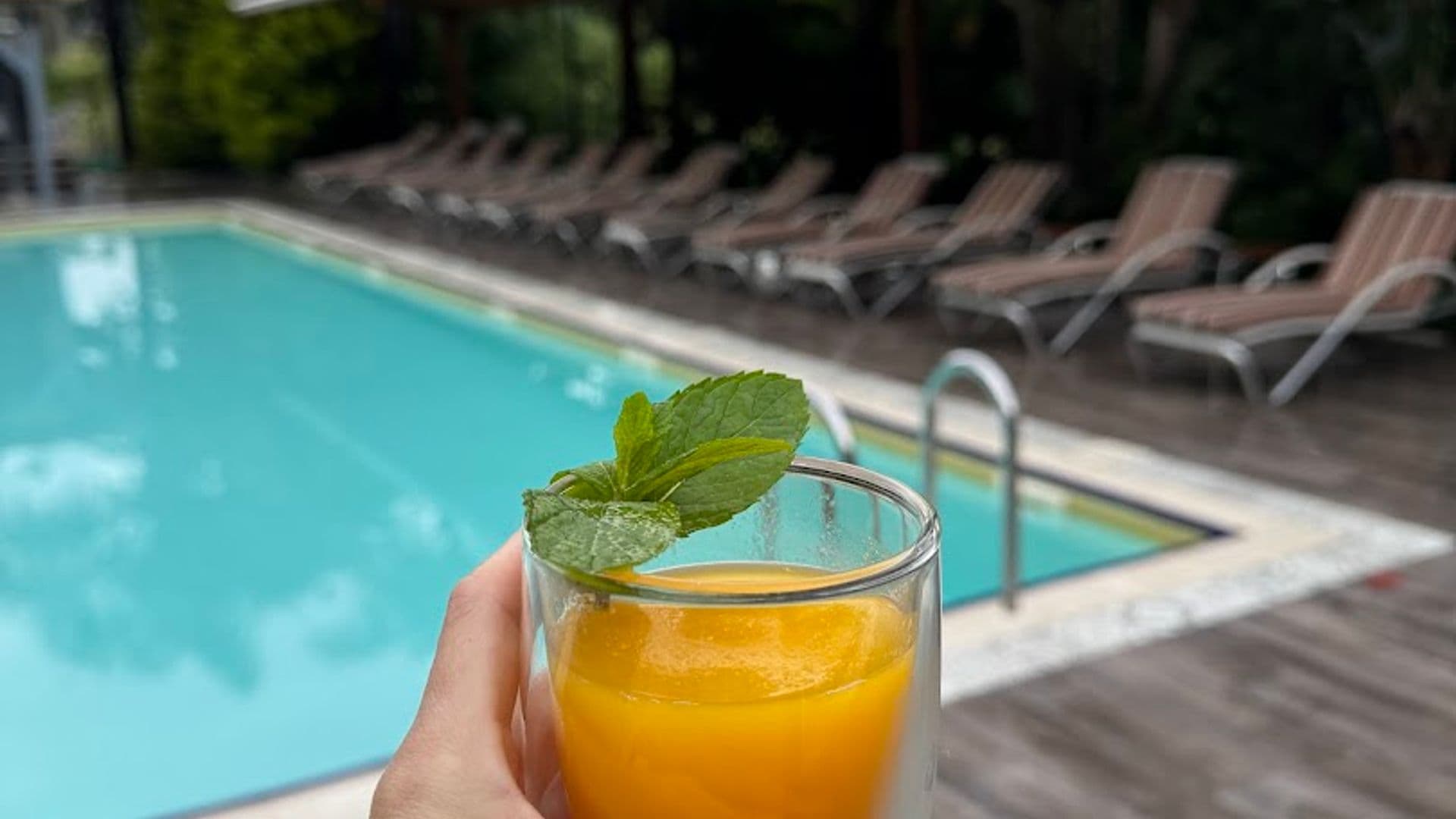 Azur Pool Restaurant