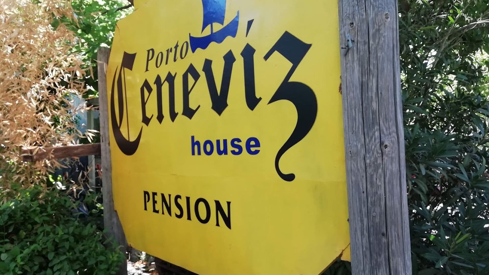 Porto Ceneviz Pension